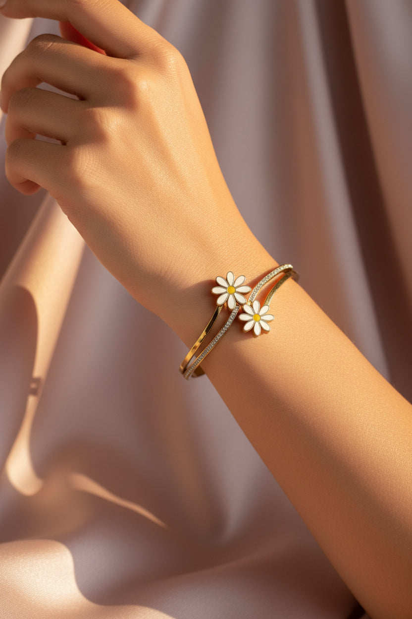 White Daisy Bangle Bracelet