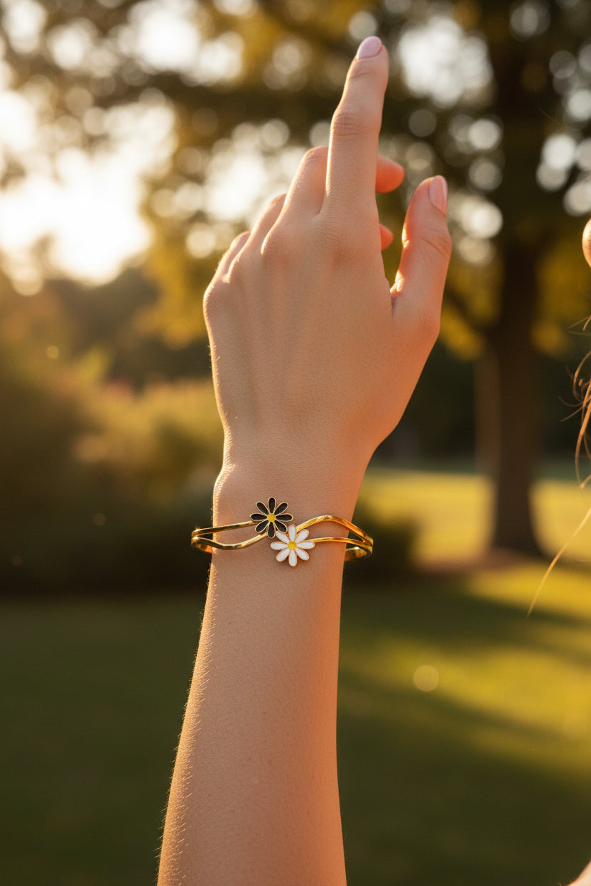 Daisy Bangle Bracelet