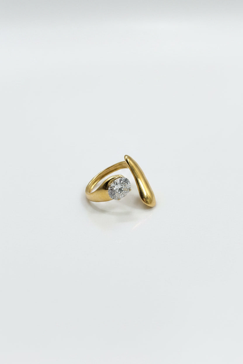 Stone Ring – Timeless Elegance